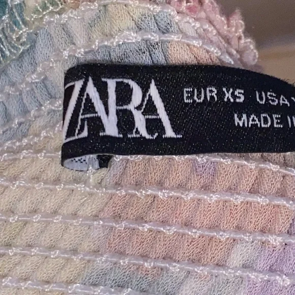 Zara Floral Halter Tie top - Picture 4 of 8